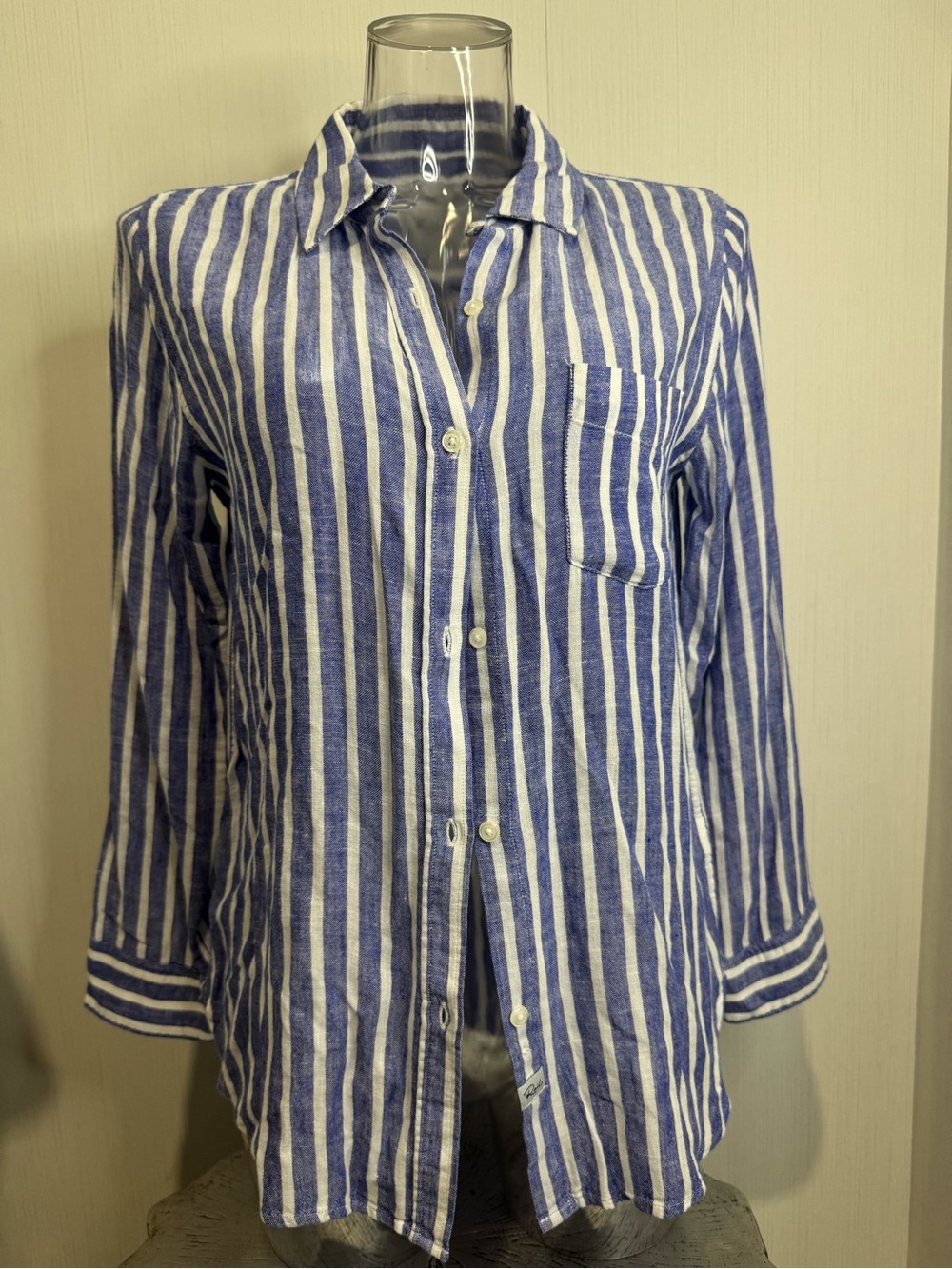 Rails Charli Blue & White Striped Linen Blend Top. Small. No flaws noted!